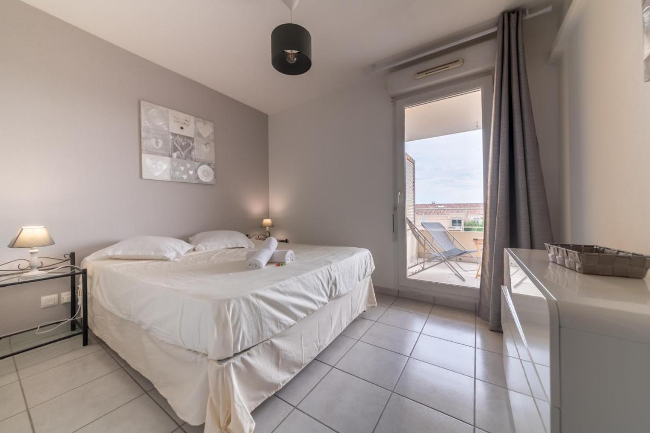 Appt De Charme Avec Grand Balcon Proche Avignon Wifi Gratuit Appartement Monteux Buitenkant foto